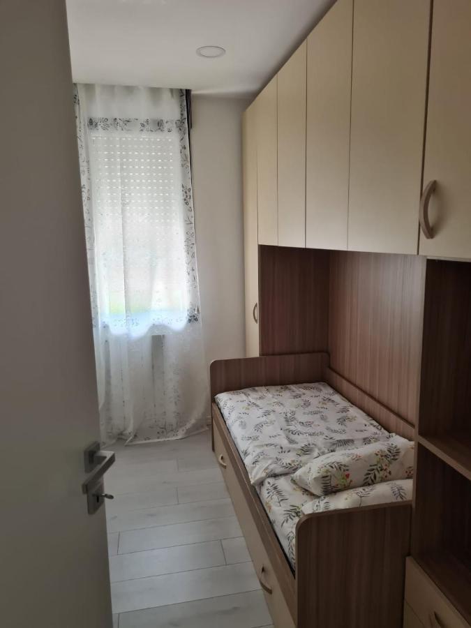 Apartament มารินา จูเลีย ภายนอก รูปภาพ